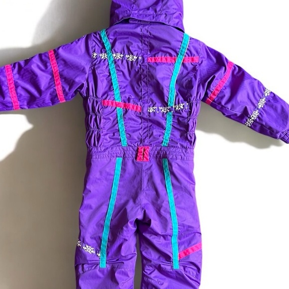 Obermeyer Purple Astro One-Piece Hooded Snowsuit || Kid's Size 5 - Picture 6 of 12